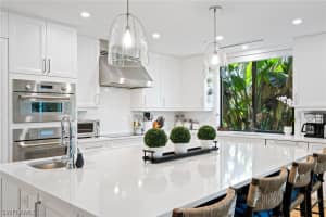 965 Sandpiper Street, NAPLES, FL 34102 Sold 08/26/24