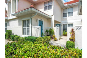 5100 Cedar Springs Drive, NAPLES, FL 34110 Sold 09/24/24