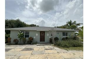 825 Glades Street, IMMOKALEE, FL 34142 Sold 10/01/24
