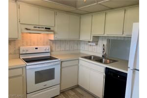 6102 Augusta Drive, FORT MYERS, FL 33907 Sold 12/06/24