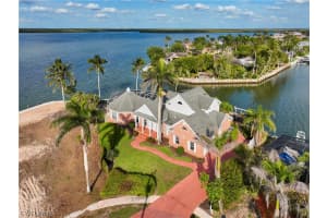 1793 Wavecrest Court, MARCO ISLAND, FL 34145 Sold 01/21/25