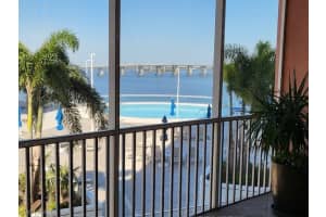 2745 1st Street, FORT MYERS, FL 33916 Sold 08/27/24
