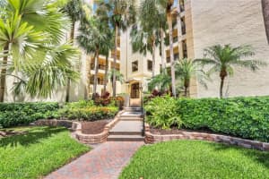 7024 PELICAN BAY Boulevard, Naples, FL 34108 Sold 12/05/24