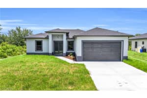 2604 73rd St W, Lehigh Acres