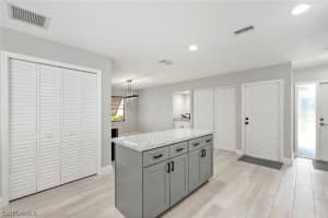 6600 Wakefield Drive, FORT MYERS, FL 33966 Sold 01/27/25