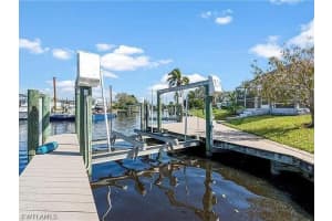 1712 Lakeview Boulevard, NORTH FORT MYERS, FL 33903 Sold 09/06/24
