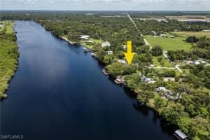 2030 Fort Denaud Road, LABELLE, FL 33935 Sold 05/06/25