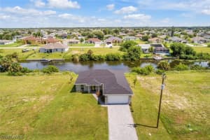 331 25th Street, Cape Coral, FL 33909 Sold 03/18/25