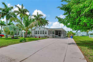 210 Grassy Key Lane, NAPLES, FL 34114 Sold 09/06/24