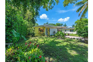 1102 9th Avenue, NAPLES, FL 34102 Sold 11/11/24