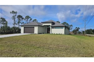 2338 Nw 33rd Pl, Cape Coral