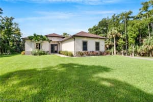 680 24th Avenue, NAPLES, FL 34120 Sold 11/06/24