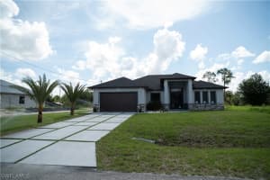 616 Maple Avenue, LEHIGH ACRES, FL 33972 Sold 10/25/24