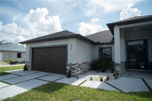 616 Maple Avenue, LEHIGH ACRES, FL 33972 Sold 10/25/24