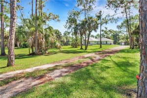 880 2nd Street, NAPLES, FL 34120 Sold 10/16/24