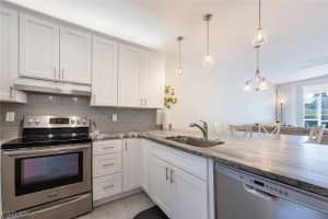 328 Bradstrom Circle, Naples, FL 34113 Sold 02/03/25