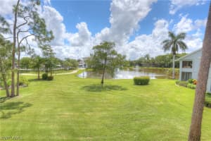 207 Courtside Drive, NAPLES, FL 34105 Sold 09/16/24
