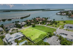 1820 Inlet Drive, Marco Island, FL 34145 Sold 01/17/25