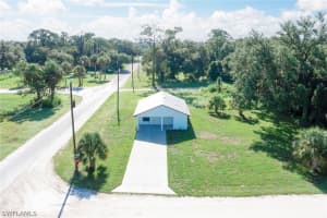 901 Fordson Avenue, Labelle, FL 33935 Sold 04/14/25