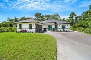 3520 27th Ave Ne, Naples