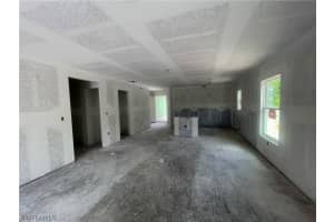 2906 21ST Street, ALVA, FL 33920 Sold 09/30/24