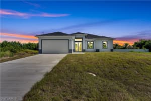 475 Raymer ST, LEHIGH ACRES, FL 33974 Sold 09/20/24