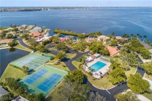 4279 Island Circle, FORT MYERS, FL 33919 Sold 11/22/24