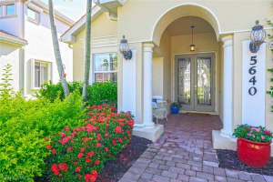 5640 Lago Villaggio Way, Naples, FL 34104 Sold 05/29/25