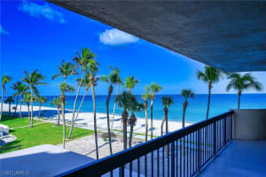 4001 Gulf Shore Blvd N 105, Naples