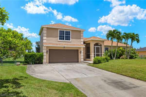 615 Nicholas Parkway, Cape Coral, FL 33991 Sold 05/06/25
