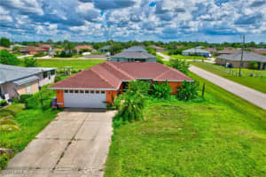 4119 11th Street, Lehigh Acres, FL 33971 - MLS#224061619