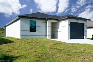 3759 Washington Avenue, FORT MYERS, FL 33916 Sold 09/11/24