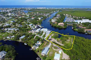 27495 Big Bend Road, BONITA SPRINGS, FL 34134 Sold 08/15/25
