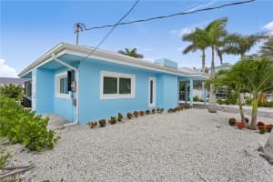 267 Flamingo Street, Fort Myers Beach, FL 33931 - MLS#224062038