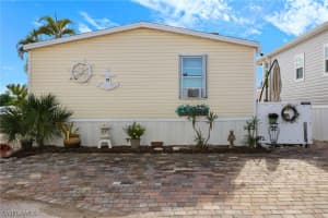 70 EMILY Lane, Fort Myers Beach, FL 33931 Sold 07/08/25