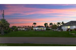 488 Capri Court, MARCO ISLAND, FL 34145 Sold 05/13/25