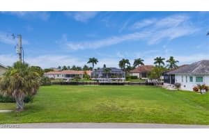 488 Capri Court, MARCO ISLAND, FL 34145 Sold 05/13/25