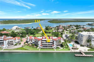 132 La Peninsula Boulevard, NAPLES, FL 34113 Sold 10/07/24