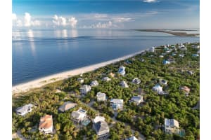560 Gulf Lane, Upper Captiva, FL 33924 Sold 12/19/24
