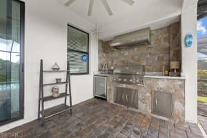 1585 Vizcaya Lane, Naples, FL 34113 Sold 02/26/25