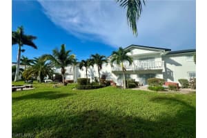 3704 Broadway 318, Fort Myers, FL 33901 - MLS#224062889
