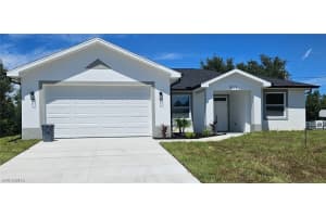 813 Hibiscus Avenue, LEHIGH ACRES, FL 33972 Sold 09/16/24
