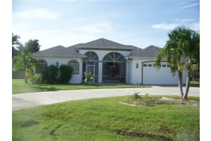 819 3rd Place, CAPE CORAL, FL 33990 Sold 01/10/25