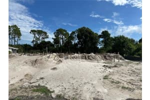 361 Paddock St, Lehigh Acres