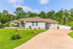 1109 Thompson Avenue, Lehigh Acres, FL 33972 - MLS#224063134