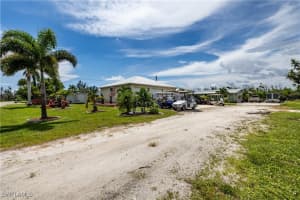 5200 Flamingo Drive, ST. JAMES CITY, FL 33956 Sold 05/22/25