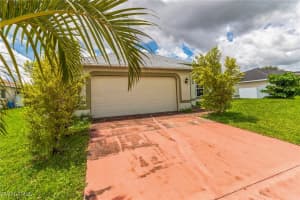 3903 12th Street, Lehigh Acres, FL 33971 Sold 01/13/25