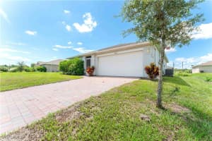 8052 Sunrise Circle, LABELLE, FL 33935 Sold 01/09/25