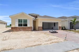 371 Spring Hill Lake Loop, CAPE CORAL, FL 33993 Sold 09/25/24