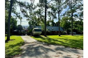 310 Rose Boulevard, Naples, FL 34119 Sold 12/02/24